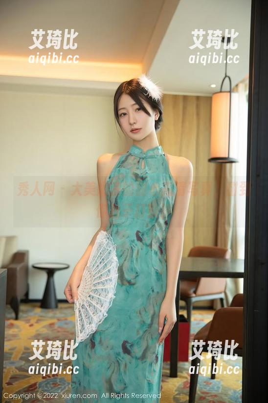 秀人网 - 大美媚京的甜心高清写真，甜到你肚子打鼓！