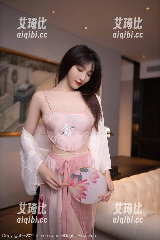 秀人网 - 安然maleah蕾丝：精选写真背后藏着的那些俏皮与不羁。