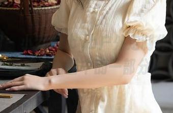 秀人网 – 小乔babyb户外定制作品：好想成为画面中的一部分！