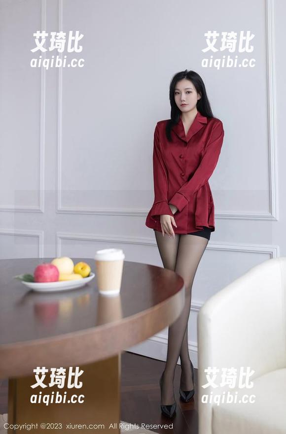 秀人网 - 剖析张美荧婚纱作品，福利藏在每一个细节里！
