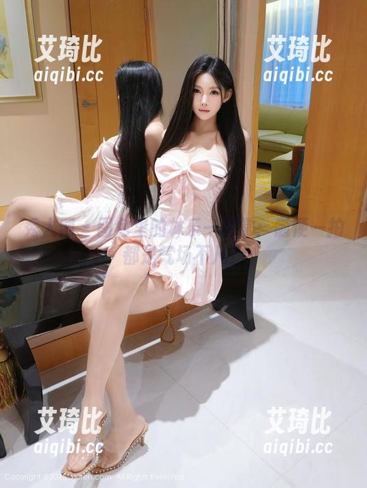 秀人网 - 图包里的林乐一日常：随便一拍都是气场不凡？
