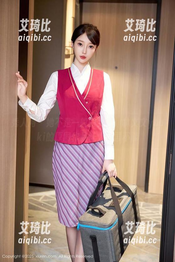 秀人网 - 她不是一般的女王：林文文yooki的原图作品让人欲罢不能