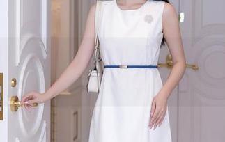 秀人网 – 白沫的修女世界：一组美图的启发与幻想