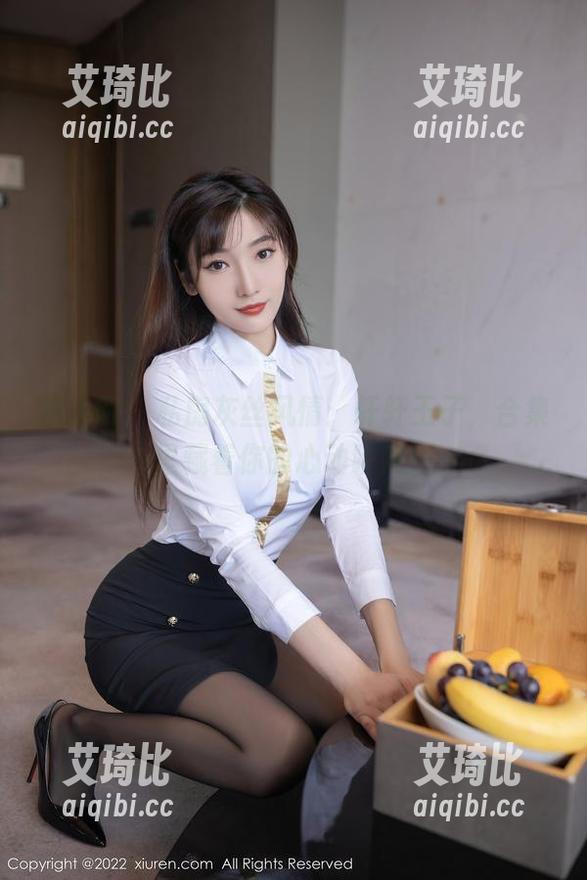 秀人网-轩轩王子 秀人网 - 私房灰丝风情:轩轩王子,合集里藏着你的心动瞬间!