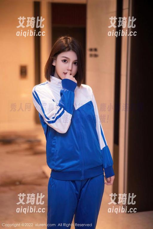 秀人网 - 写真背后的故事：鹿小茜连衣裙秀，难怪我不能自拔！