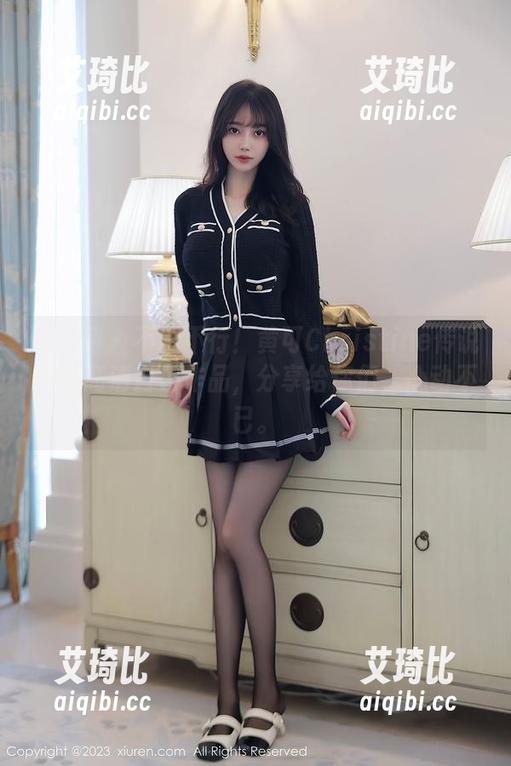 秀人网 - 不服不行！黄可Christine传说中的高清白色作品，分享给你们，心动不已。