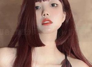 微密圈 – 红色衣套图分享：纪念小小v如何把我们都染红！