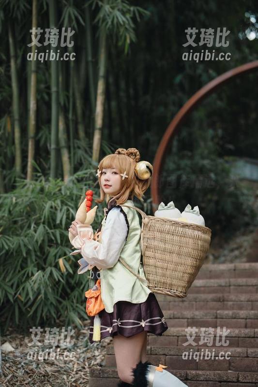 花铃Hana个人秀：蛇女郎图库精选，来一场视觉小冒险！