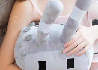 菠萝社 – 又一个夏小秋秋秋美图更新，这“女孩”系列让我忍不住多想了一些，只能捂脸默默看。