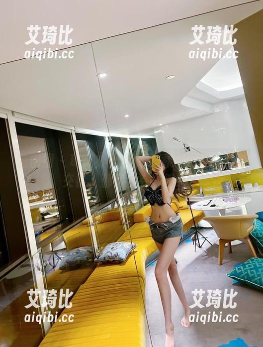 微密圈 - 葛征办公室的原图大揭密：光影交错，都是我在打瞌睡？