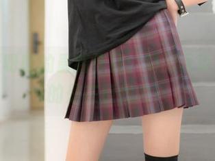 西呱呀呀呀的最新作品：制服写真集，真的是在撩我吧？