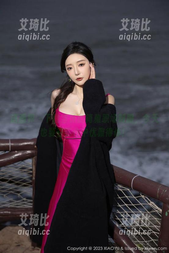 语画界 - 下载言沫的简雅职场制服，今天也要在工作中优雅得体！