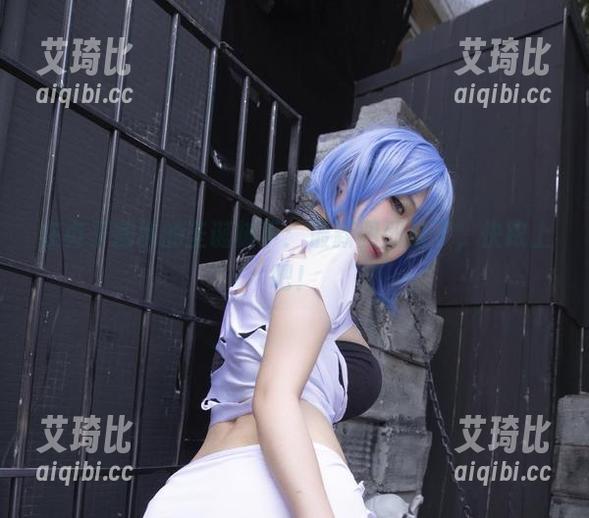 在贞子蜜桃的圣诞树下：最新图册来了，快跟上吧！