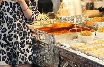 微密圈 – 盘点轩子巨二兔美图里的美脚，怎么会有这么悦目的资源呢？