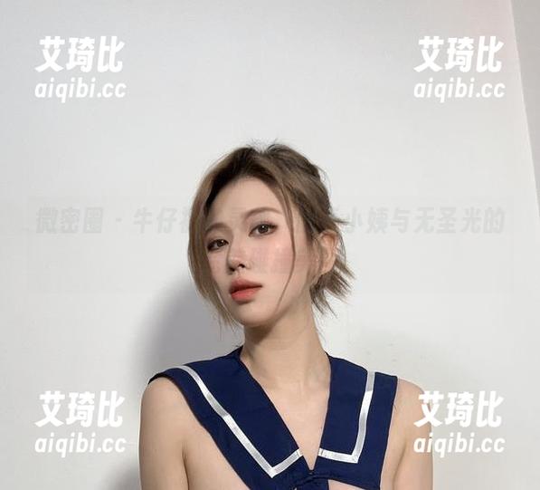 微密圈 - 牛仔裤的灵魂，醇子小姨与无圣光的完美碰撞美图
