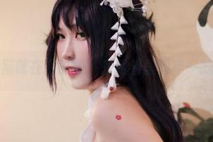 照片里的猫咪在浴缸里，来看看里见年一的秘籍吧！