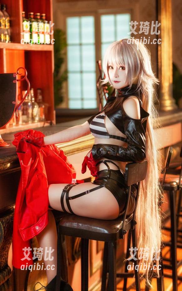 金鱼yui的黑夜狂想曲：明日方舟-COS合集，带你进入梦幻深渊