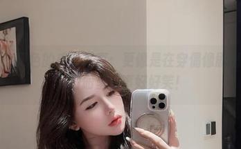 微密圈 – 阿色的皮衣写真：更像是在穿偶像剧里的女主，图册里故事好好笑！