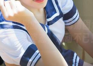 青豆客 – 谭晓彤的兔女郎高清图包：兔耳朵加一点姿态，心动不已！