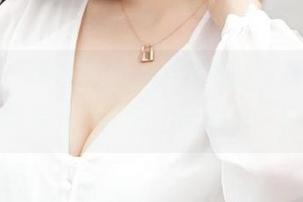 青豆客 – 谭晓彤的水手服最新写真集，带您看一场“海上时尚秀”！