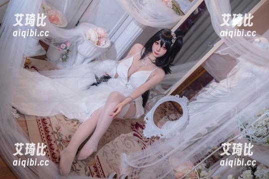 最新图片曝光：韶陌陌的女仆style，真是别有一番风味！
