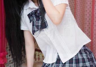 魅妍社 – 谁说办公室只能无聊工作？看看赵欢颜Jessica的写真美图，瞬间打破常规