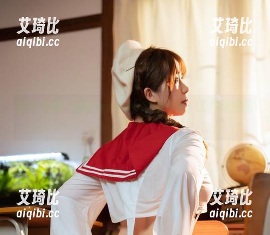 独家资源：魅瞳meroko的职业装，工作也能撩！？