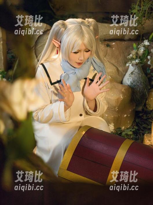 麻花麻花酱的图库分享：制服也能有新鲜感，真是难得啊！