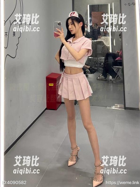 微密圈 - 黎允熙baby女友的写真：她的笑容让整个画面都在发光！